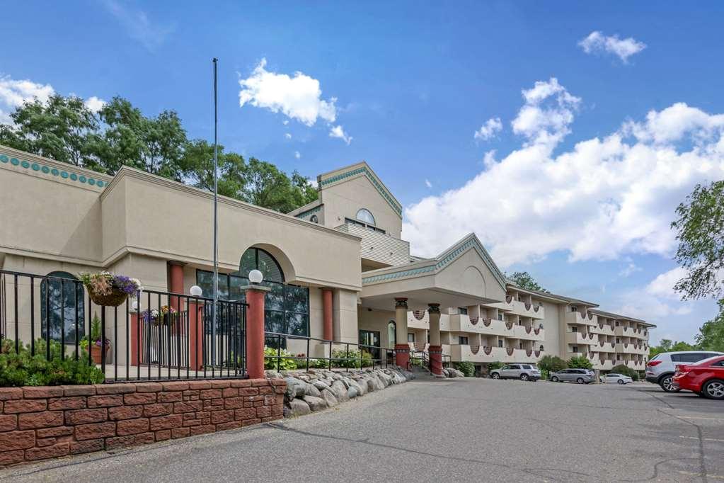 Atlantis Family Waterpark Hotel, Ascend Hotel Collection Wisconsin Dells Exterior photo